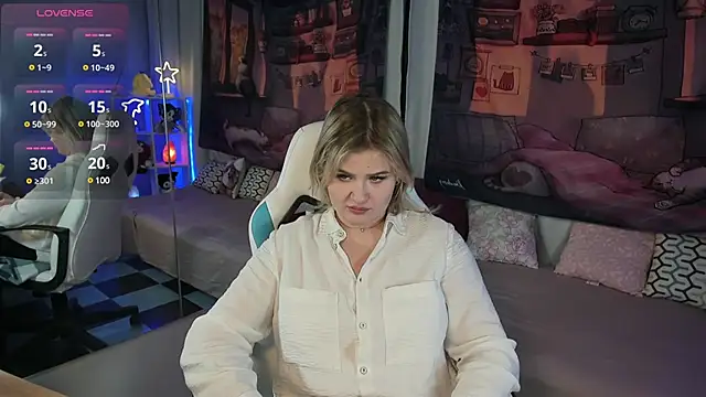 MargoBryan online show from March 9, 2025, 8:31 pm