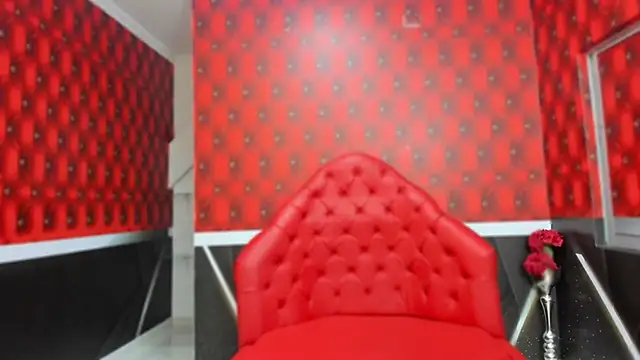 Layla palmer online show from February 13, 2025, 10:23 am