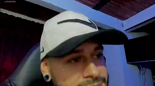 ragnar lothbrok777 online show from February 23, 2025, 12:41 am