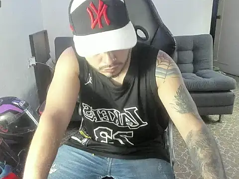 ragnar lothbrok777 online show from September 9, 2025, 9:58 pm