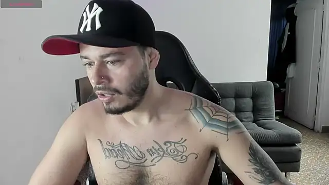 ragnar lothbrok777 online show from September 19, 2025, 5:46 pm