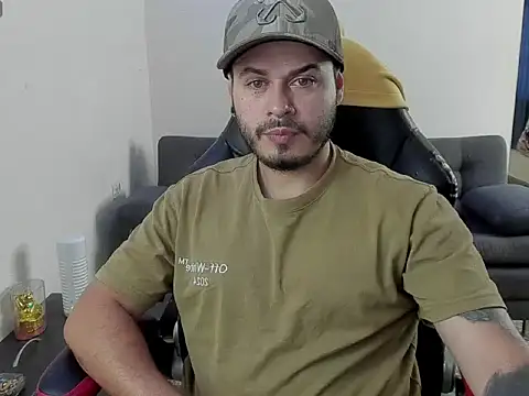 ragnar lothbrok777 online show from March 29, 2026, 5:35 pm