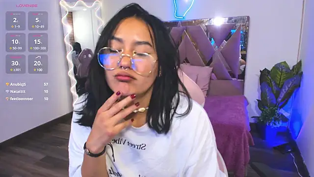 Snapshot of LUDO_KITTY_TAY chatting on February 17, 2025, 6:20 am LUDO KITTY TAY online show from February 17, 2025, 6:20 am