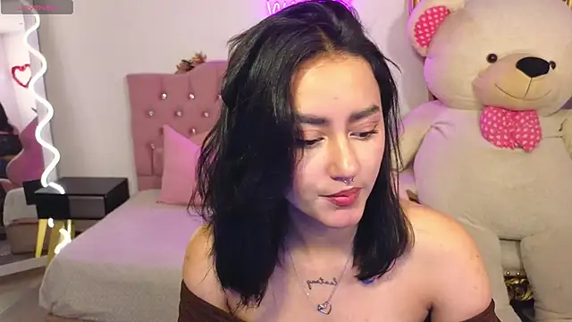 Snapshot of LUDO_KITTY_TAY chatting on March 6, 2025, 3:02 am LUDO KITTY TAY online show from March 6, 2025, 3:02 am