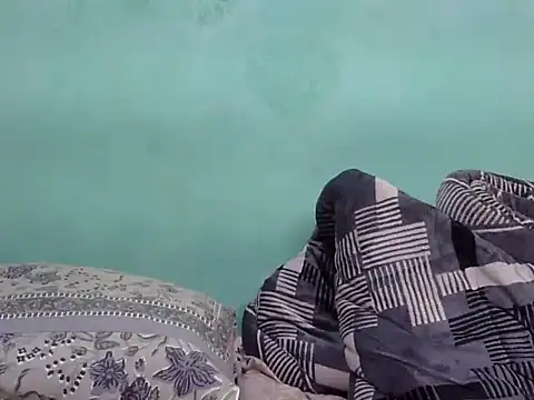 BROUNGIRLKAVYA online show from September 25, 2025, 6:11 pm