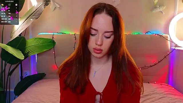 StacyWatts online show from December 17, 2025, 9:10 pm