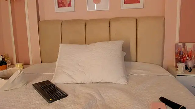 Annie rhoades online show from April 9, 2026, 12:54 pm