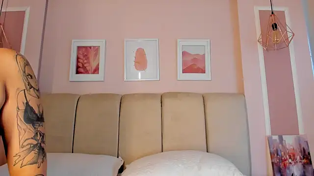 Annie rhoades online show from April 10, 2026, 3:50 pm