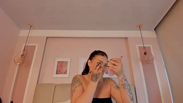 Snapshot of Annie_rhoades chatting on April 30, 2026, 1:28 pm Annie rhoades online show from April 30, 2026, 1:28 pm