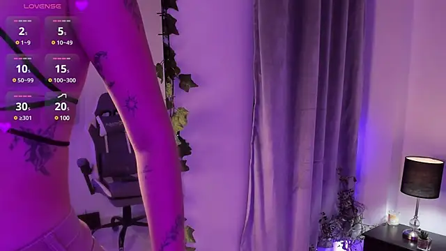 Snapshot of Julieta_priv chatting on March 22, 2025, 4:58 pm Julieta priv online show from March 22, 2025, 4:58 pm