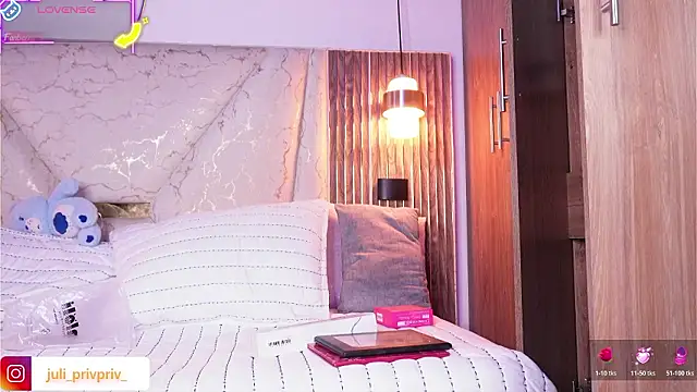 Julieta priv online show from March 14, 2026, 2:00 pm