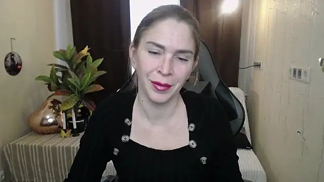 Snapshot of TessaDaybreak chatting on February 27, 2025, 10:37 am TessaDaybreak online show from February 27, 2025, 10:37 am