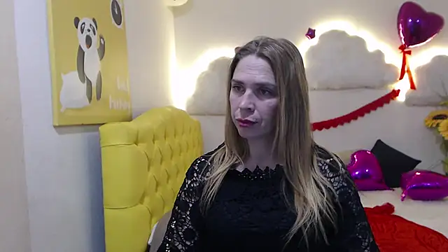 Snapshot of TessaDaybreak chatting on March 2, 2025, 4:53 pm TessaDaybreak online show from March 2, 2025, 4:53 pm