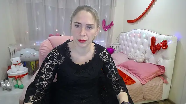 Snapshot of TessaDaybreak chatting on March 12, 2025, 1:08 pm TessaDaybreak online show from March 12, 2025, 1:08 pm