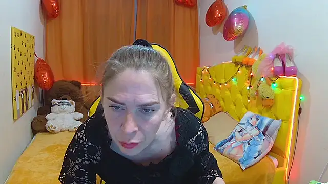 Snapshot of TessaDaybreak chatting on March 22, 2025, 7:25 am TessaDaybreak online show from March 22, 2025, 7:25 am