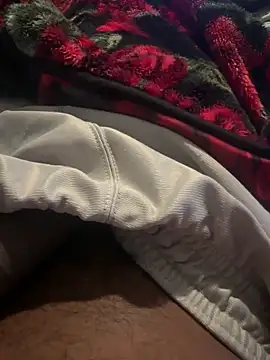 Snapshot of Slimlightrising chatting on February 17, 2025, 6:15 pm Slimlightrising online show from February 17, 2025, 6:15 pm