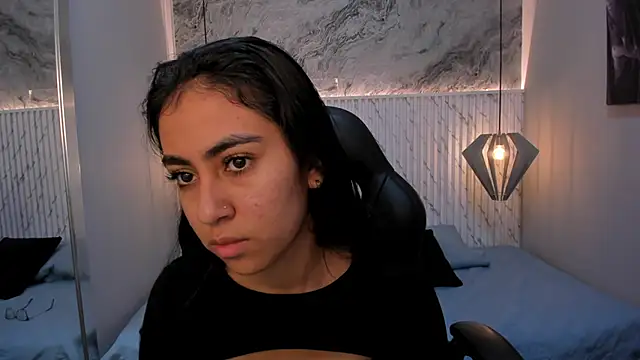 lucelly 15 online show from February 28, 2025, 11:36 am