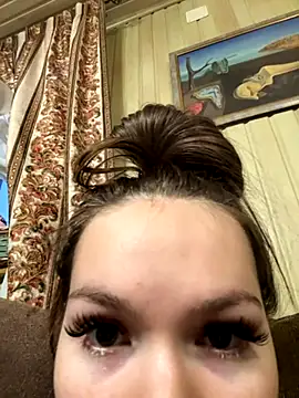 Snapshot of -Amora chatting on December 1, 2025, 12:21 pm -Amora online show from December 1, 2025, 12:21 pm