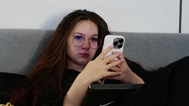 Snapshot of -Amora chatting on February 15, 2026, 2:03 pm -Amora online show from February 15, 2026, 2:03 pm