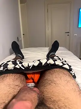 Snapshot of Mamijordi chatting on December 22, 2025, 8:17 pm Mamijordi online show from December 22, 2025, 8:17 pm