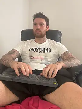 Snapshot of arnold_bekam chatting on May 29, 2026, 2:59 pm arnold bekam online show from May 29, 2026, 2:59 pm