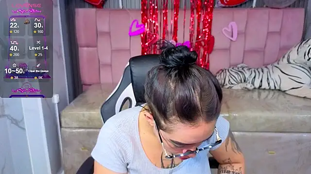 Snapshot of Anni_acker_b chatting on February 28, 2026, 12:39 pm Anni acker b online show from February 28, 2026, 12:39 pm