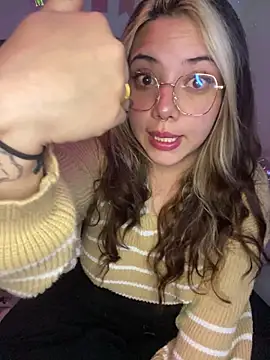  ivyginger online show from March 3, 2026, 2:50 am