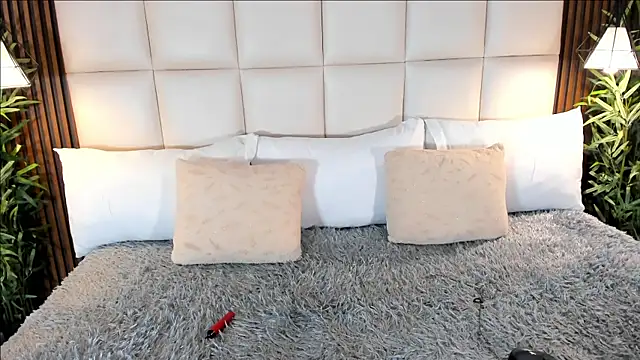 MelanieHillss online show from March 4, 2026, 4:07 am