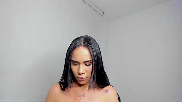 Naatalia online show from March 2, 2025, 11:53 pm