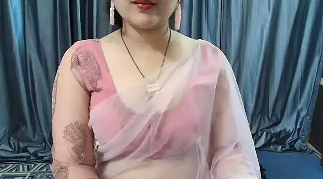 Snapshot of goldiwets chatting on February 16, 2025, 10:32 am goldiwets online show from February 16, 2025, 10:32 am