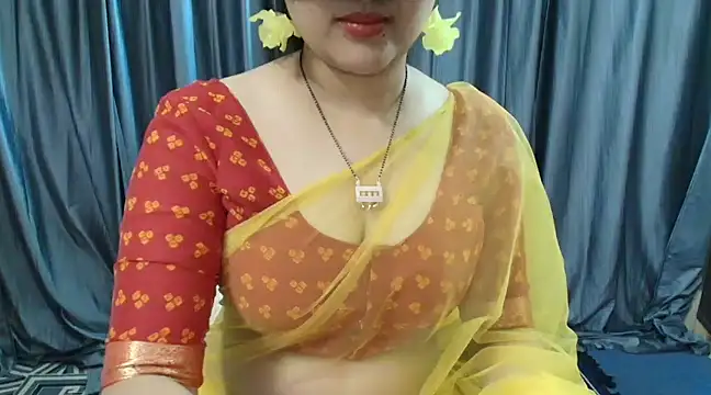 Snapshot of goldiwets chatting on February 18, 2025, 4:37 am goldiwets online show from February 18, 2025, 4:37 am