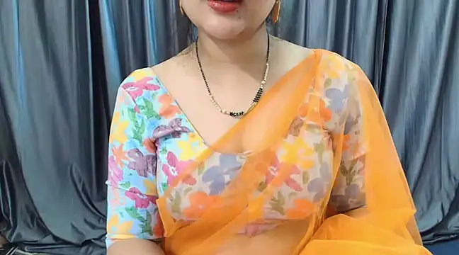 Snapshot of goldiwets chatting on March 14, 2025, 9:35 am goldiwets online show from March 14, 2025, 9:35 am