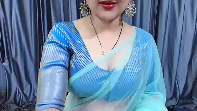 Snapshot of goldiwets chatting on November 24, 2025, 4:45 am goldiwets online show from November 24, 2025, 4:45 am