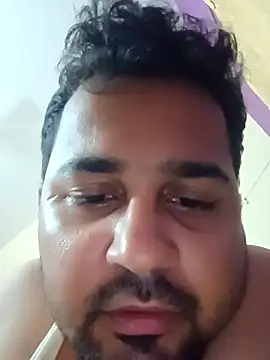 Snapshot of susthovai chatting on April 2, 2026, 6:38 pm susthovai online show from April 2, 2026, 6:38 pm