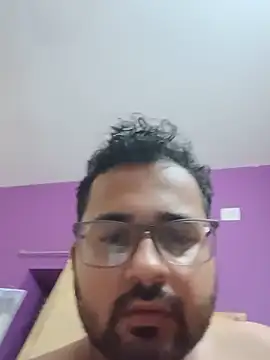 Snapshot of susthovai chatting on May 25, 2026, 5:30 pm susthovai online show from May 25, 2026, 5:30 pm