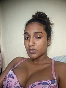 indianpink lips online show from November 11, 2025, 5:46 pm