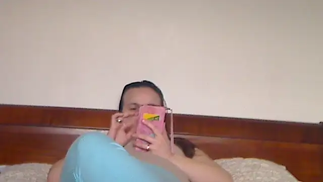 Snapshot of cpl9142 chatting on February 19, 2025, 2:12 pm cpl9142 online show from February 19, 2025, 2:12 pm