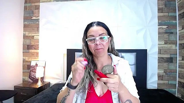 Azaahara  online show from March 18, 2025, 10:57 am