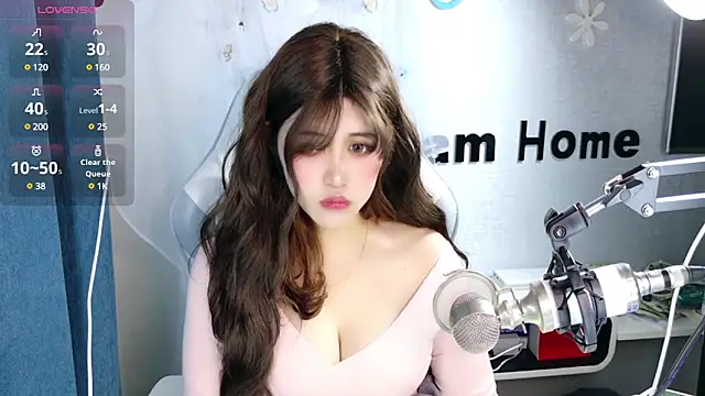 hanhan-baby online show from February 22, 2025, 6:28 am