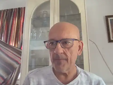 Snapshot of llopaco chatting on September 26, 2025, 12:20 pm llopaco online show from September 26, 2025, 12:20 pm