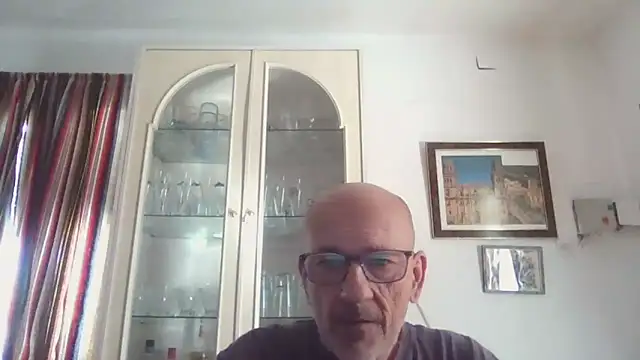 Snapshot of llopaco chatting on September 30, 2025, 9:25 am llopaco online show from September 30, 2025, 9:25 am