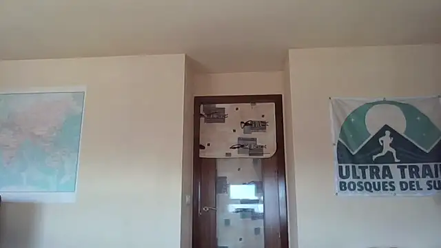 Snapshot of llopaco chatting on October 18, 2025, 10:16 am llopaco online show from October 18, 2025, 10:16 am