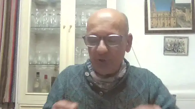 Snapshot of llopaco chatting on October 31, 2025, 7:04 pm llopaco online show from October 31, 2025, 7:04 pm