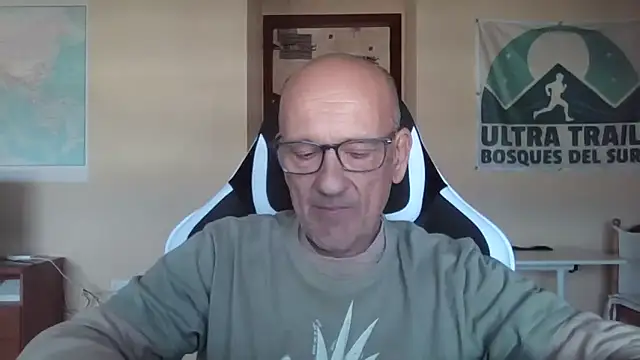 Snapshot of llopaco chatting on November 2, 2025, 1:24 pm llopaco online show from November 2, 2025, 1:24 pm