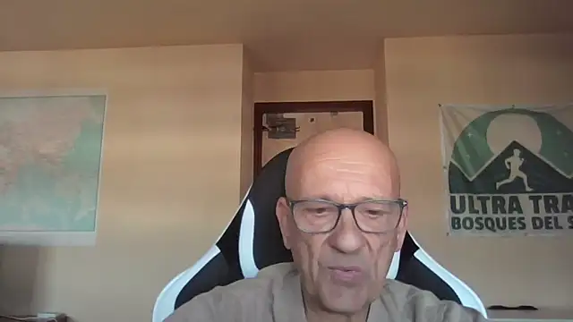 Snapshot of llopaco chatting on November 19, 2025, 12:38 pm llopaco online show from November 19, 2025, 12:38 pm