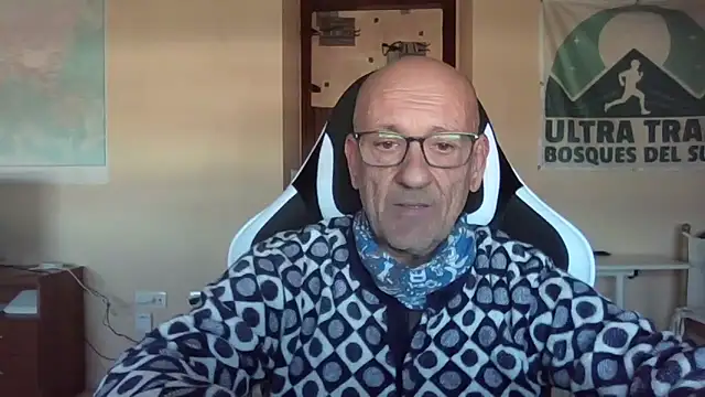 Snapshot of llopaco chatting on November 22, 2025, 12:37 pm llopaco online show from November 22, 2025, 12:37 pm