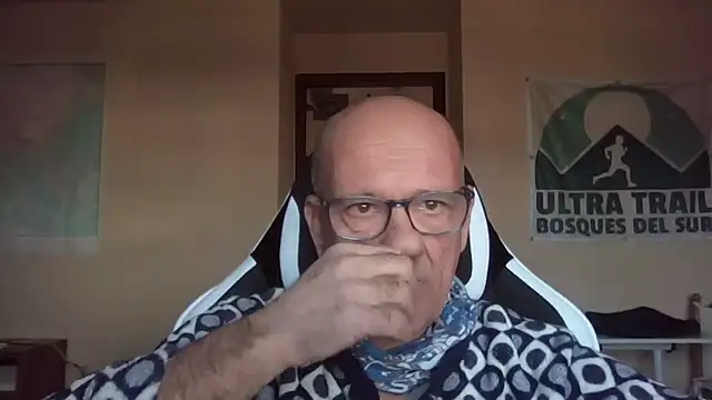 Snapshot of llopaco chatting on November 29, 2025, 11:35 am llopaco online show from November 29, 2025, 11:35 am