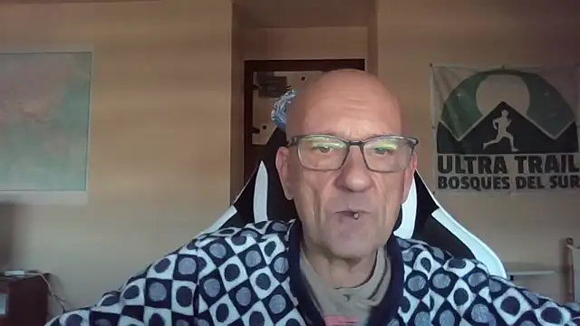 Snapshot of llopaco chatting on December 17, 2025, 12:22 pm llopaco online show from December 17, 2025, 12:22 pm