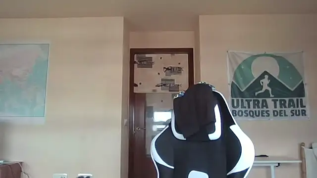 Snapshot of llopaco chatting on January 7, 2026, 1:35 pm llopaco online show from January 7, 2026, 1:35 pm