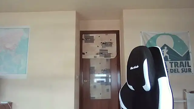 Snapshot of llopaco chatting on February 10, 2026, 12:42 pm llopaco online show from February 10, 2026, 12:42 pm